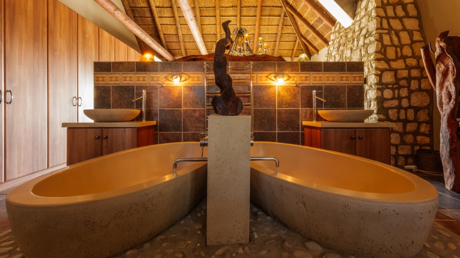 5 Bedroom Property for Sale in Suiderstrand Western Cape